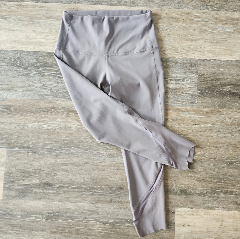 Lululemon Wunder Under Crop High-Rise Leggings Size 8 Inseam 23"